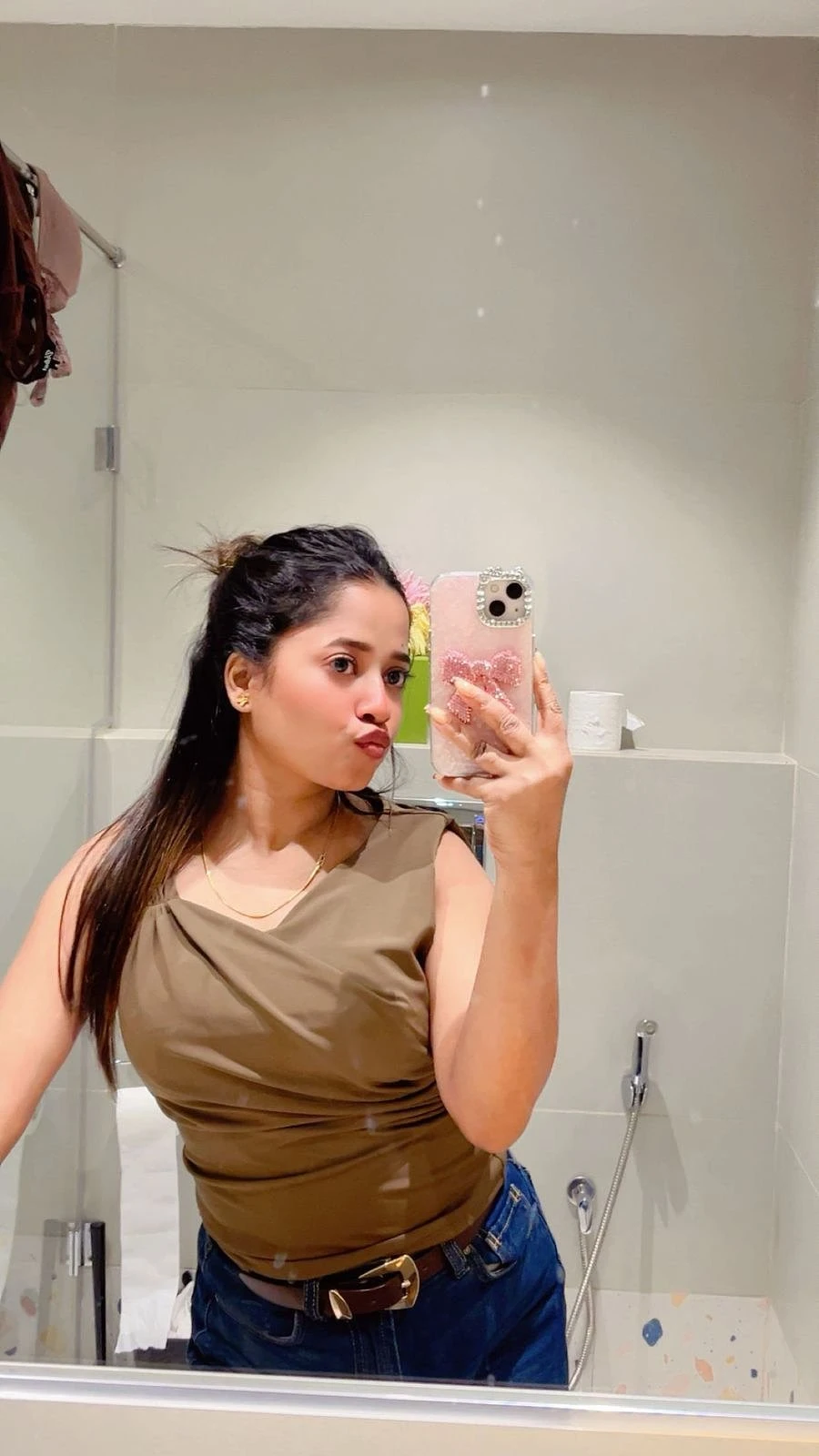 Pune High Profile Escort 24/7 Available – Indian escort in Pune — 2 / 5