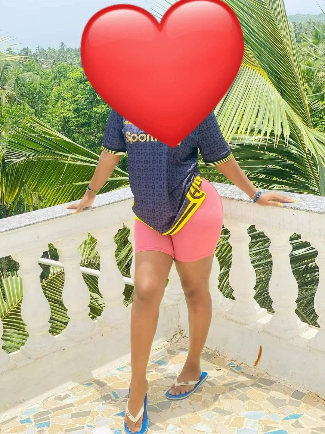 Grace – Namibian escort in Kolkata — 2 / 4