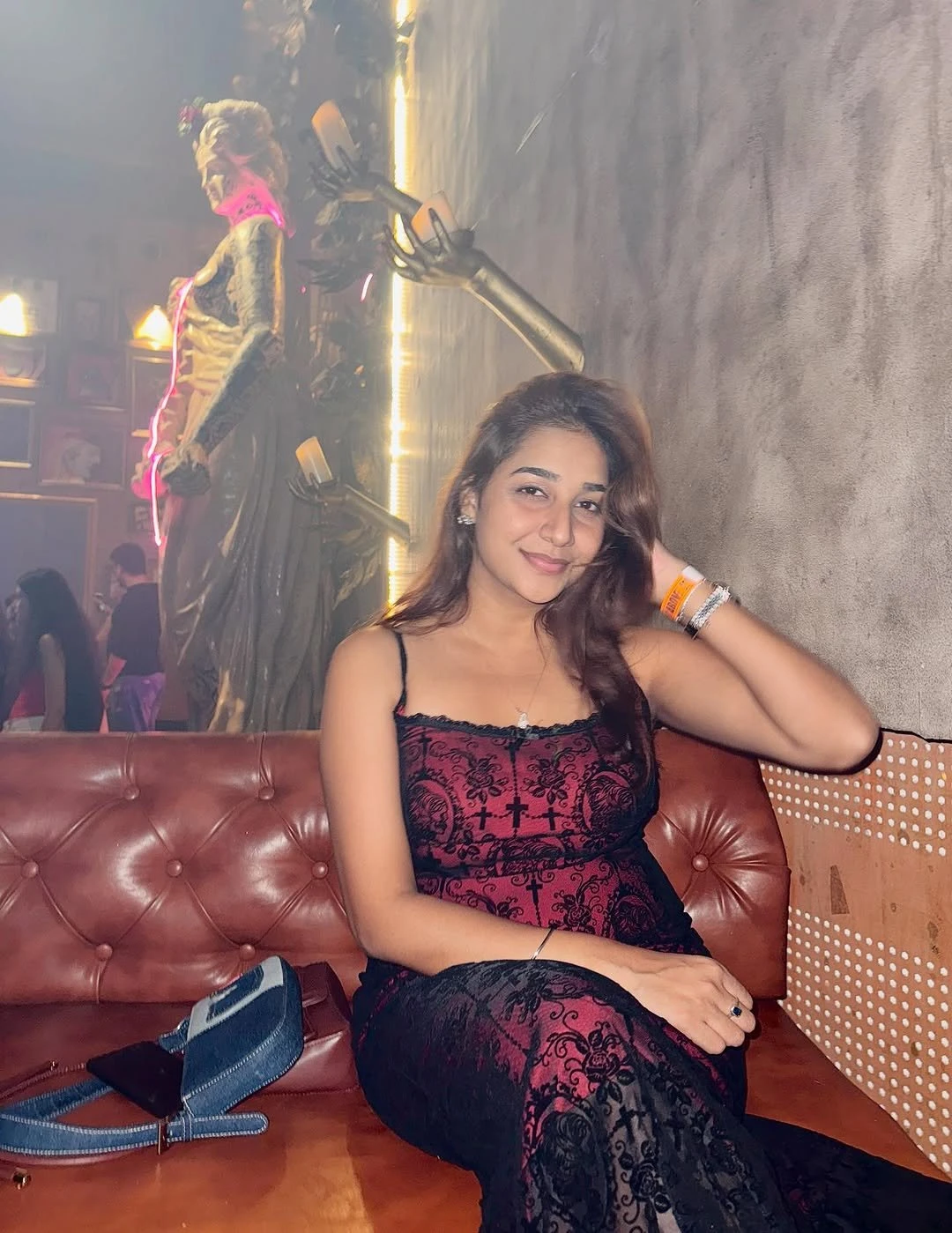 Nandini – Indian escort in Kalyan — 2 / 4