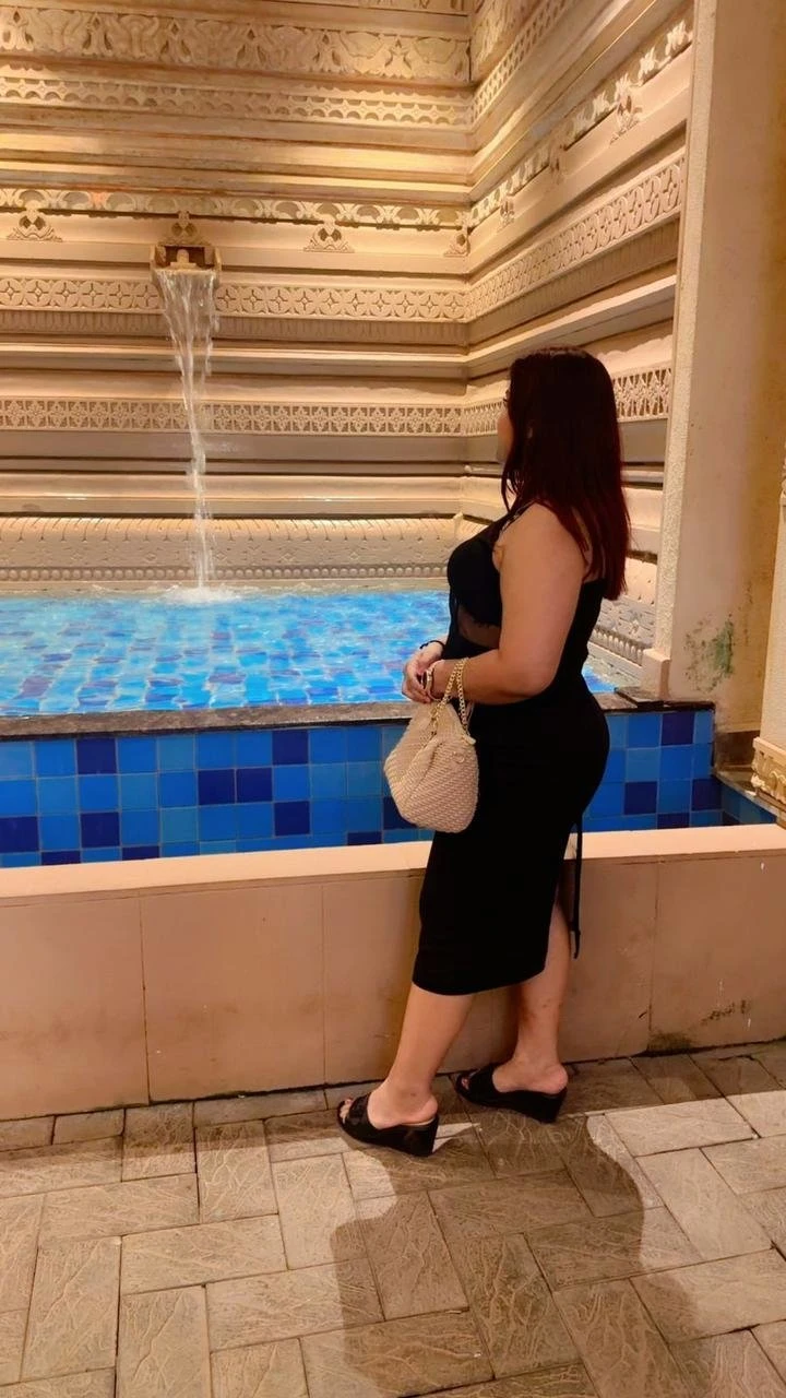 Neha Cash on Delivery Hot & Sexy Model – Indian escort in Nagpur — 3 / 9