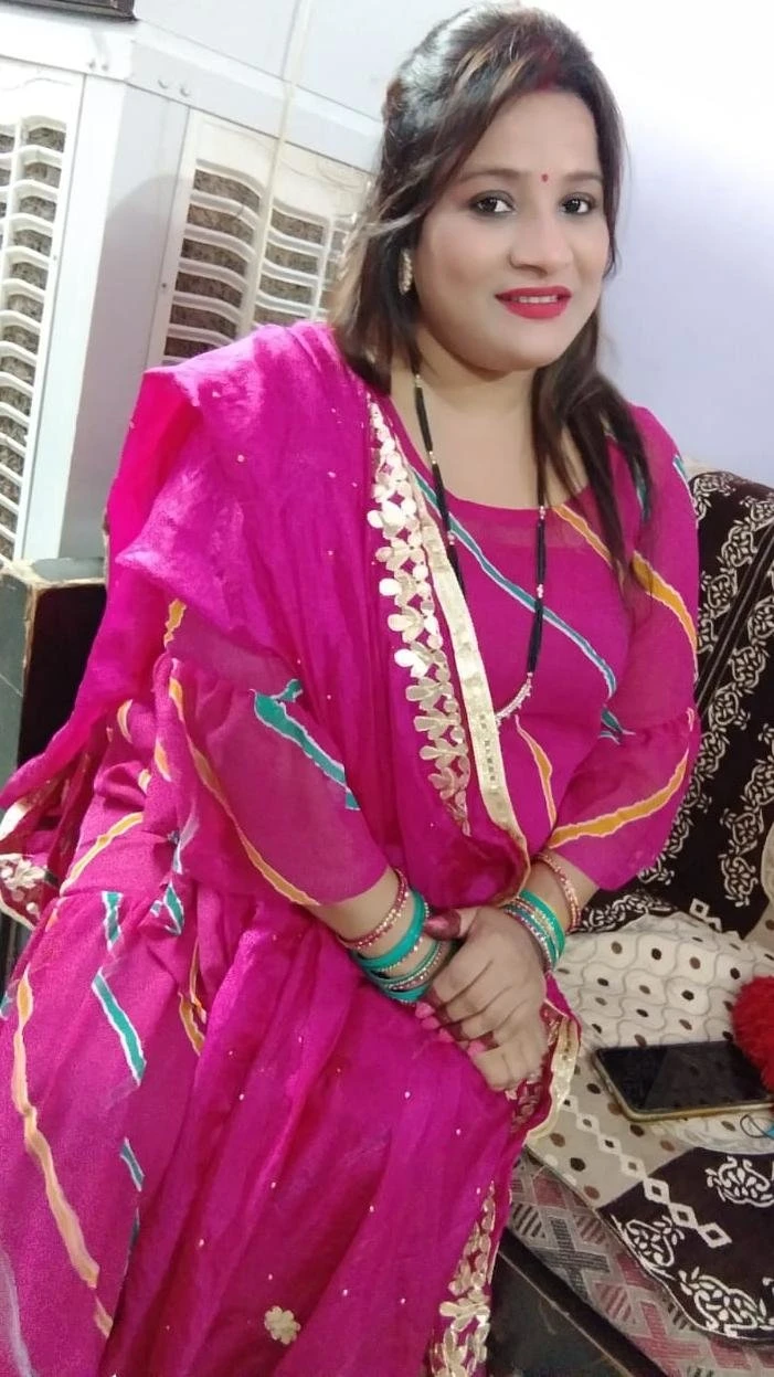 Housewifes – Indian escort in New Delhi — 6 / 8