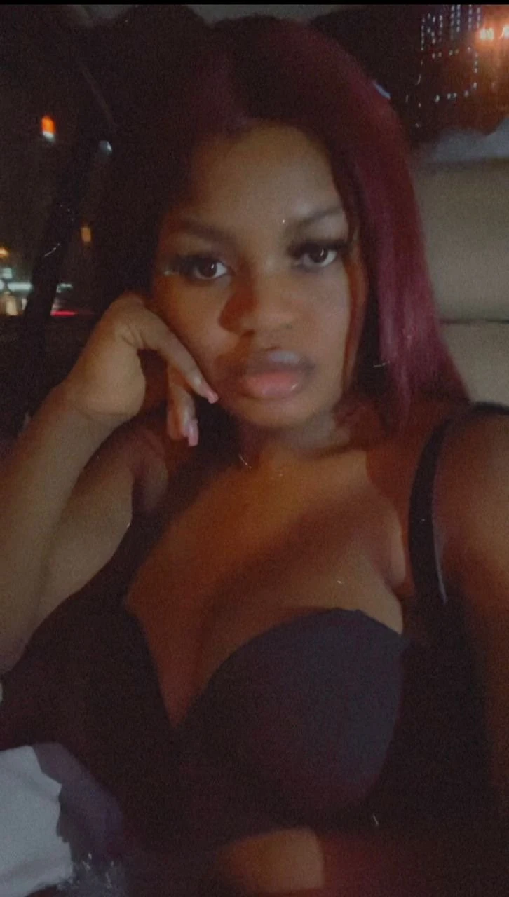 Nina – Ghanaian escort in Abidjan — 3 / 9