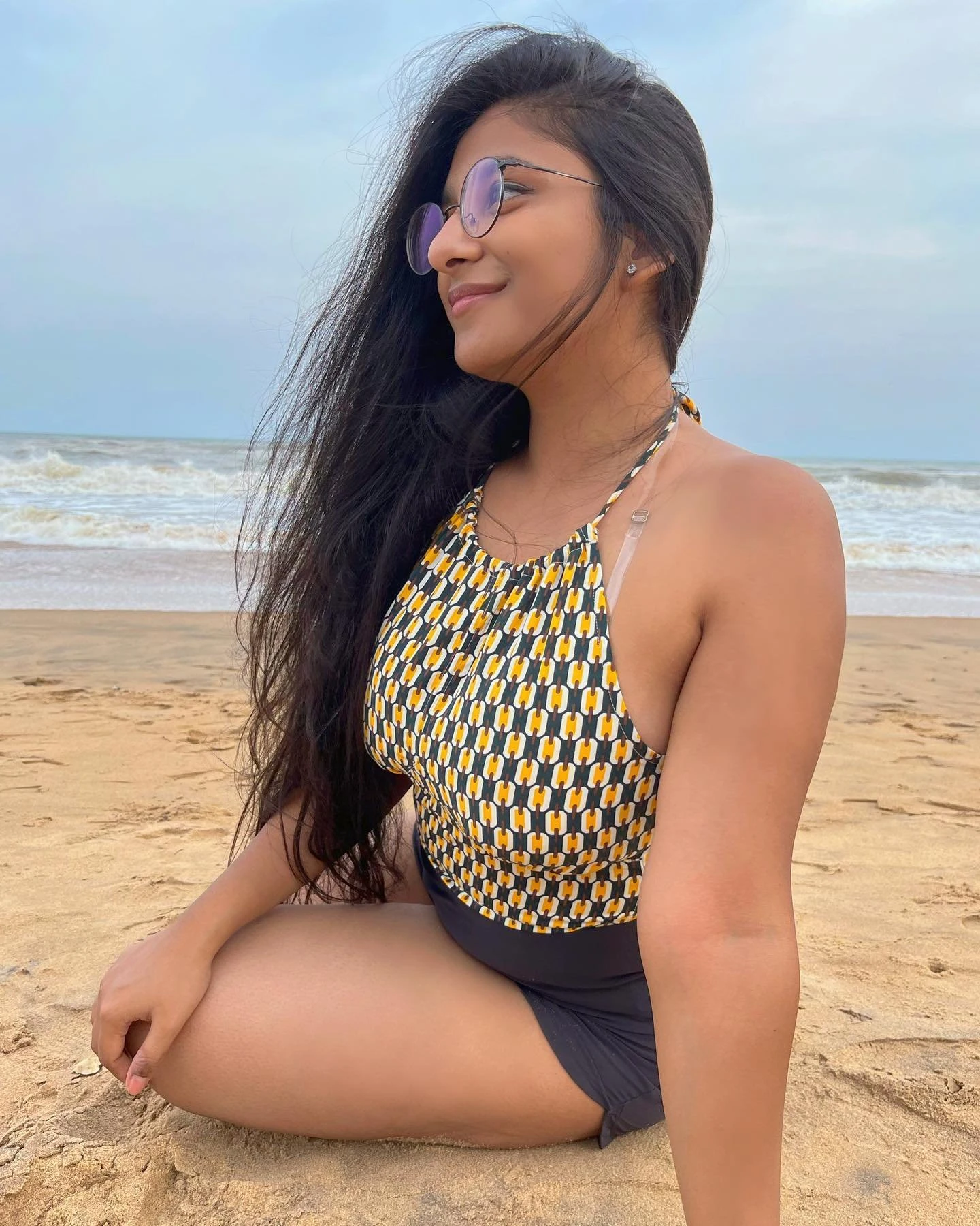 RIYA JAIN ESCORTS JAIPUR CASH ON HAND – Indian escort in Jaipur — 3 / 8