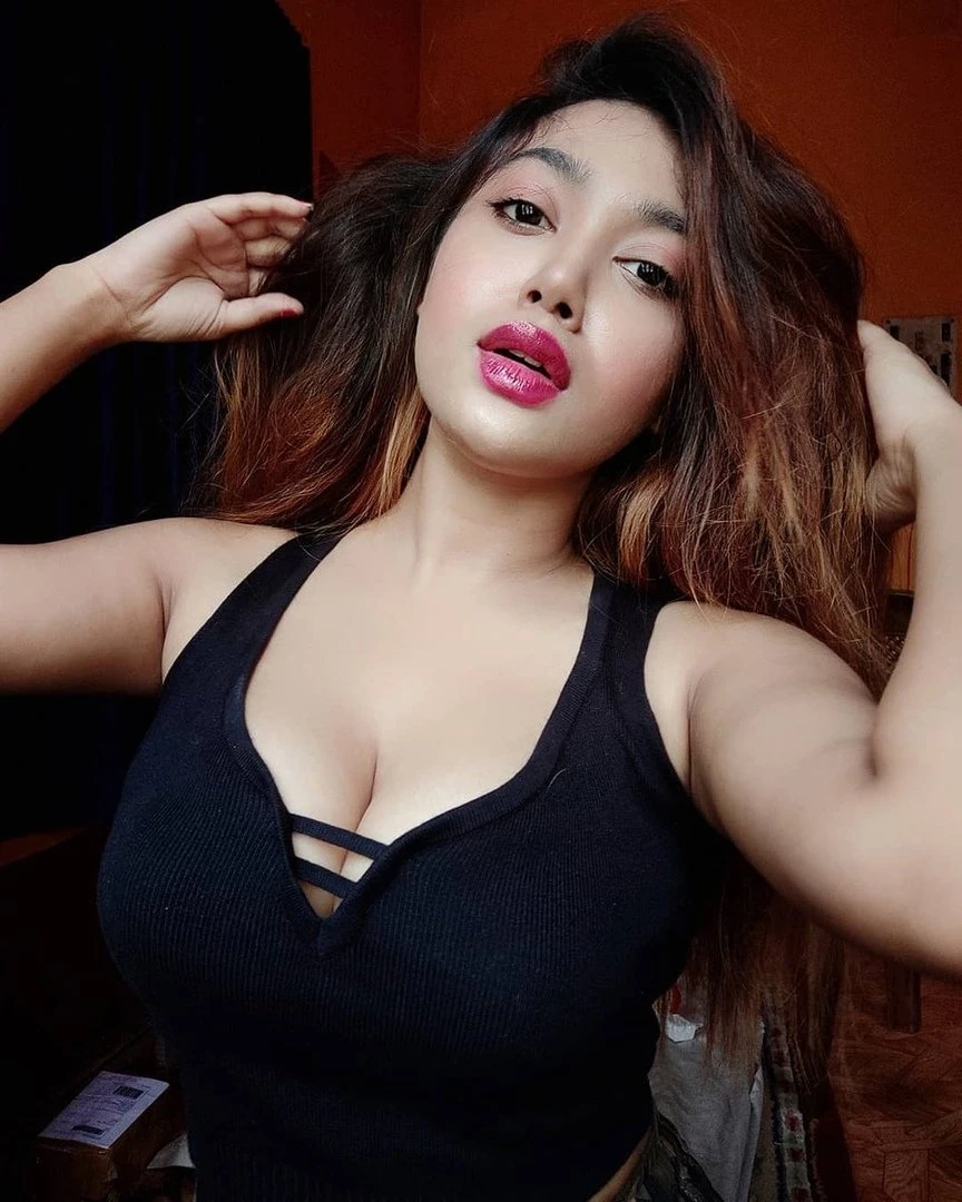 Bushra – Pakistani escort in Islamabad — 3 / 10