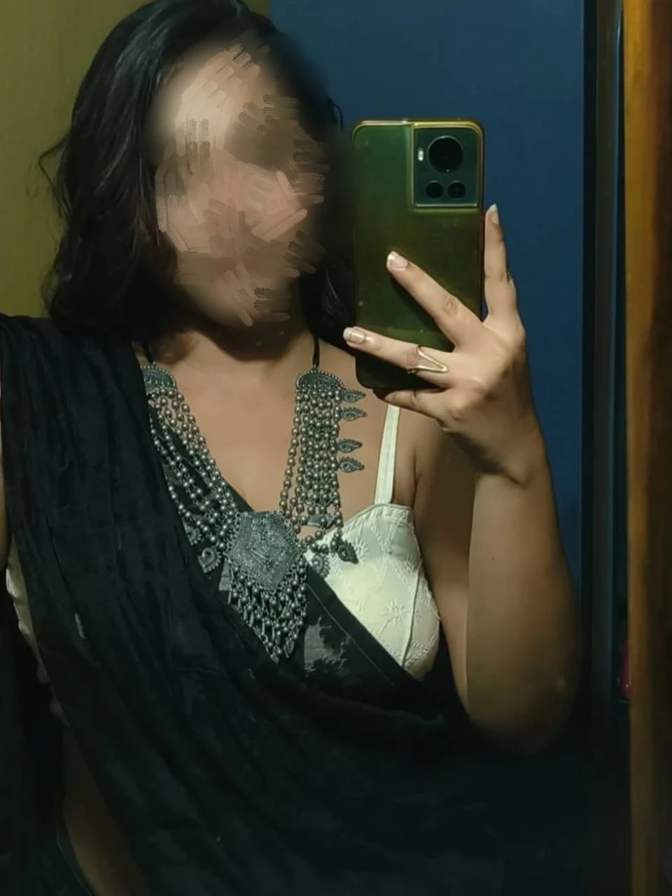 Mayuri Real Meet and Cam Session – Indian escort in Pune — 3 / 6
