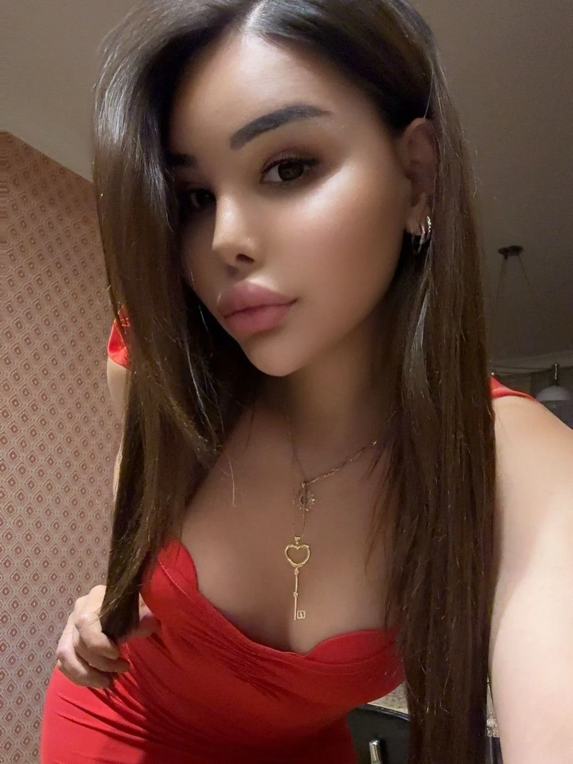 Nara – Uzbekistani escort in Montenegro — 7 / 10