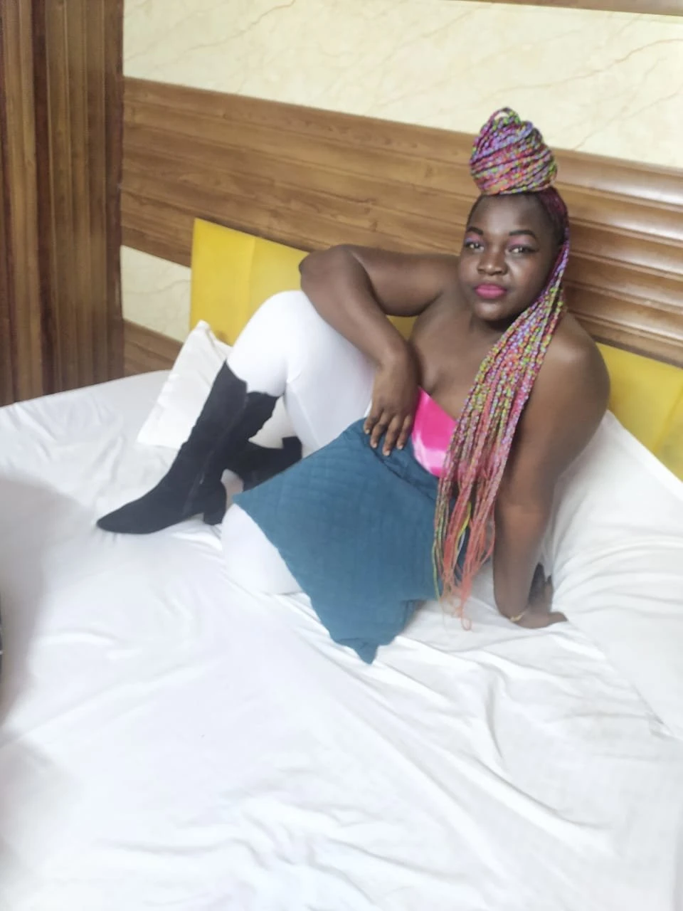 Mary – South African escort in Shimla — 2 / 6