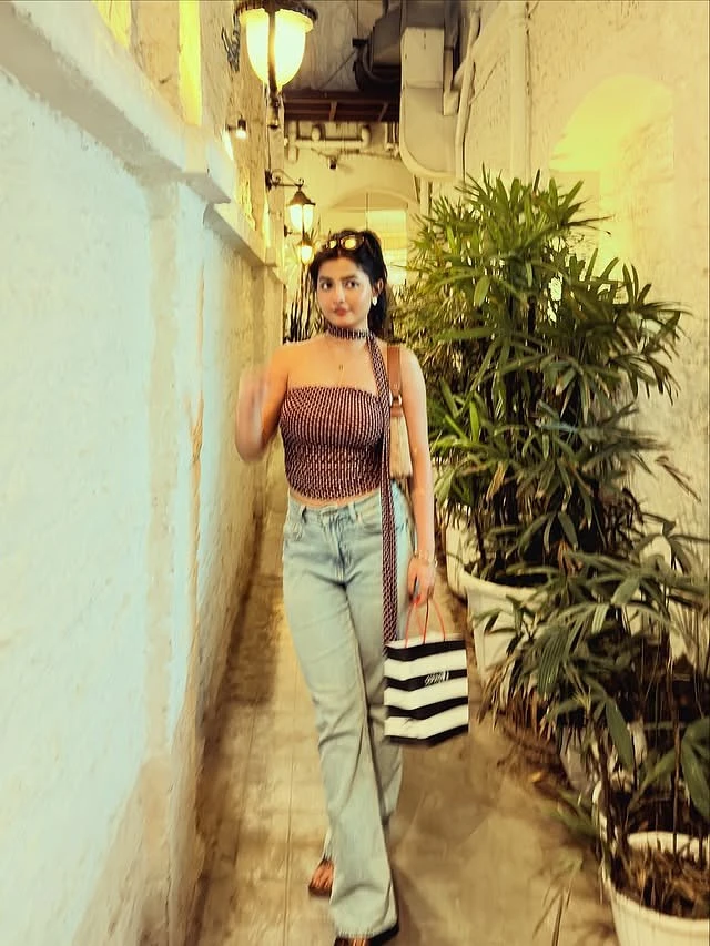 Kinjal – Indian escort in Kolkata — 3 / 8