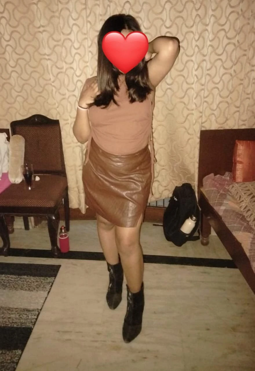 Anshika (Cam & Meet) – Indian escort in Gurgaon, Escort, Gurgaon
