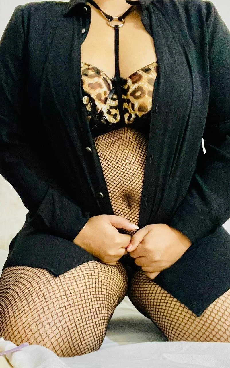 Shenu (Meet up's & Cam show ) – Sri Lankan escort in Colombo — 20 / 26