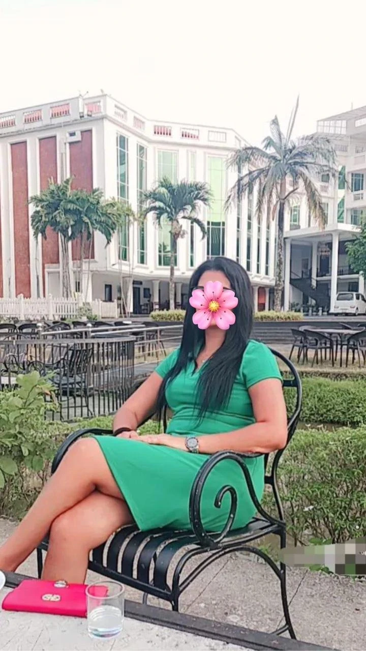 Asmi – Sri Lankan escort in Colombo — 3 / 12