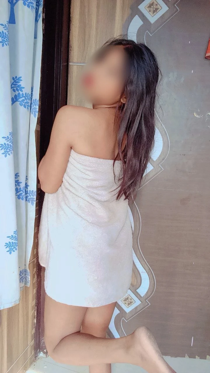 Nidhi – Indian escort in New Delhi — 4 / 13