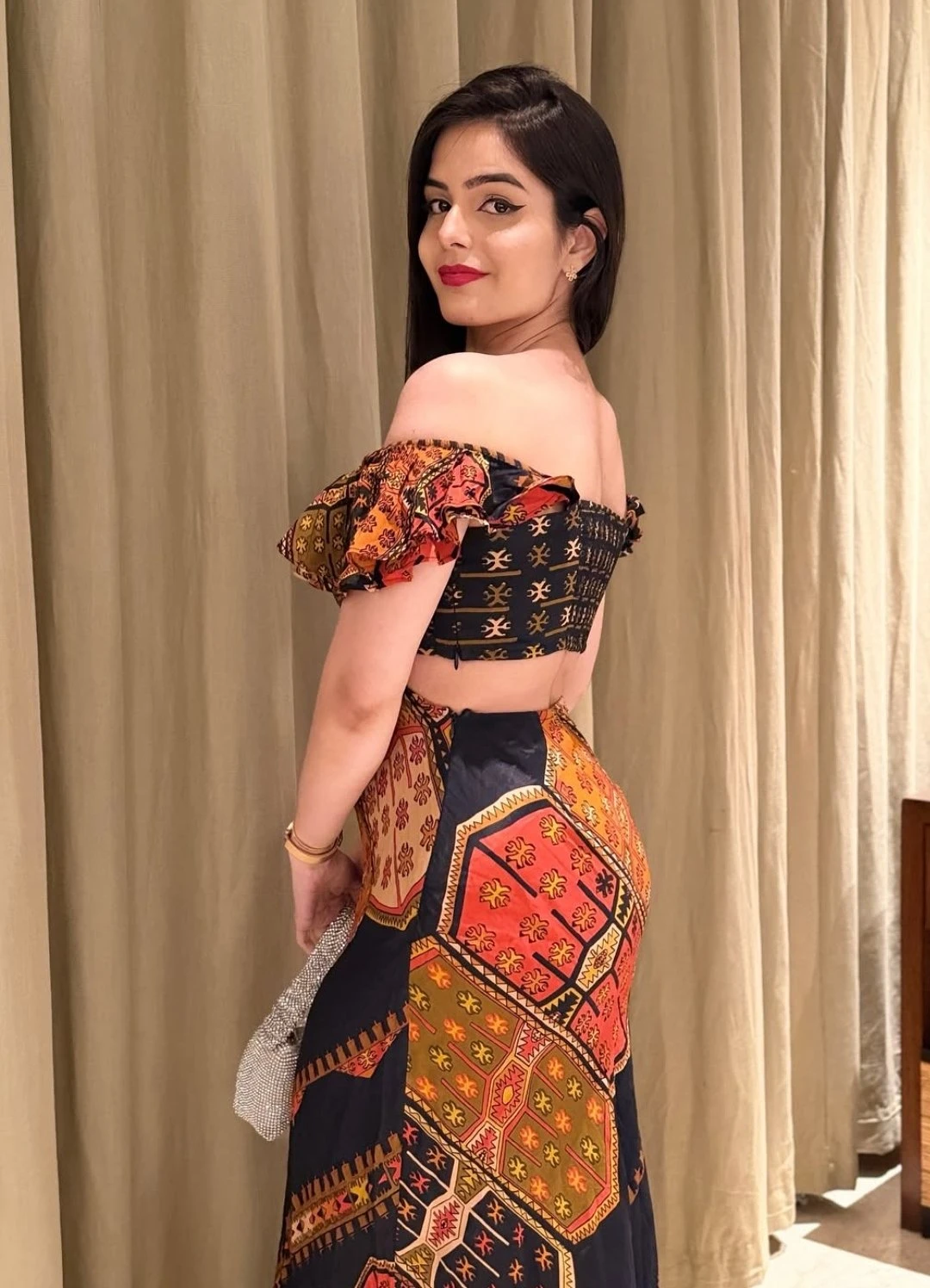 Nisha – Indian escort in Kolkata — 3 / 5