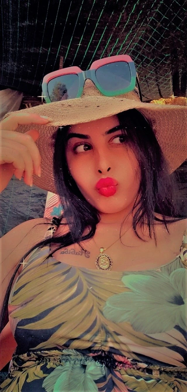 Yasmine – Lebanese escort in Beirut — 3 / 6