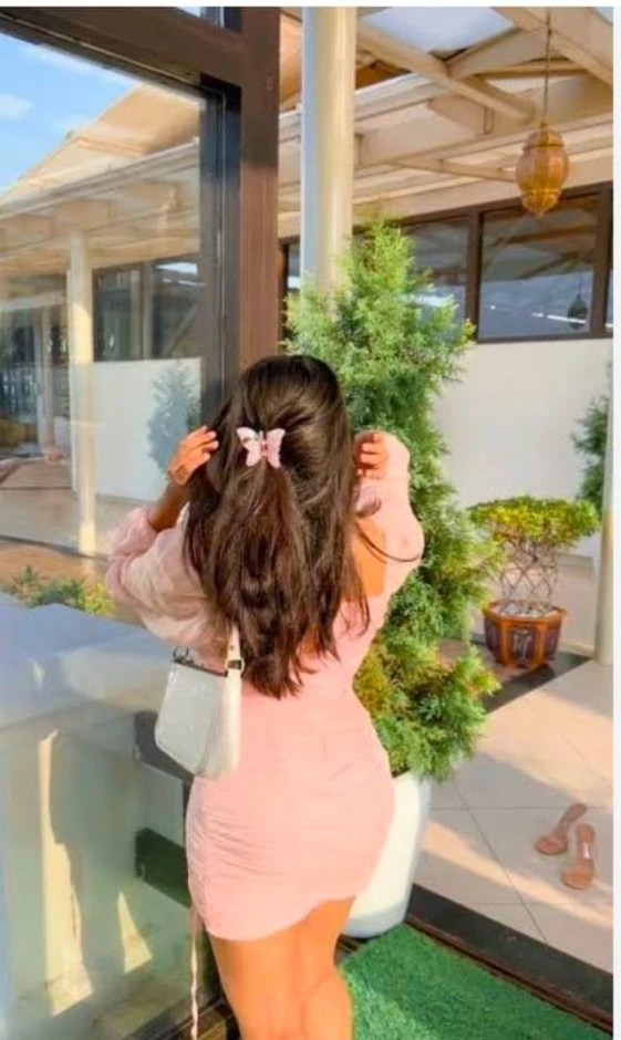 Pihu Ahuja – Indian escort in Pune — 1 / 6