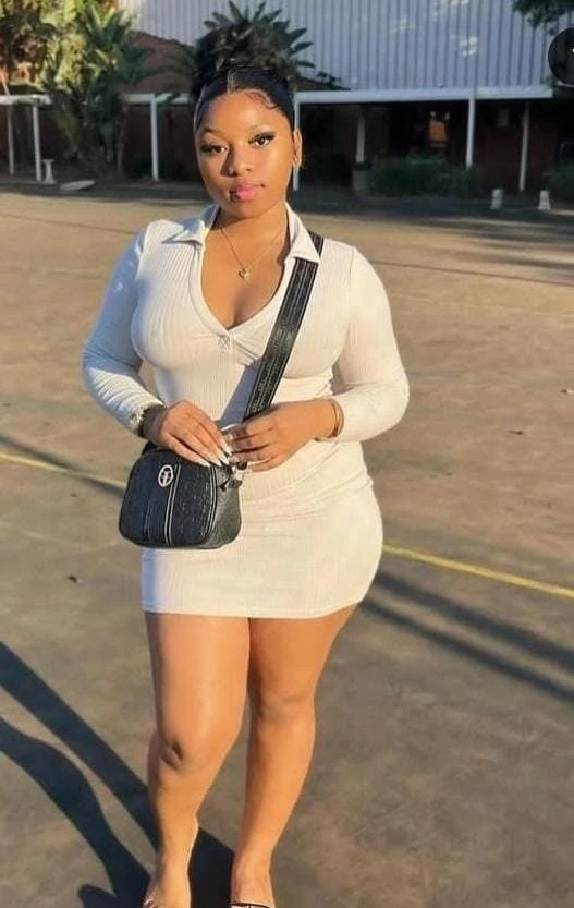Lisa – Burundian escort in Hyderabad — 1 / 5