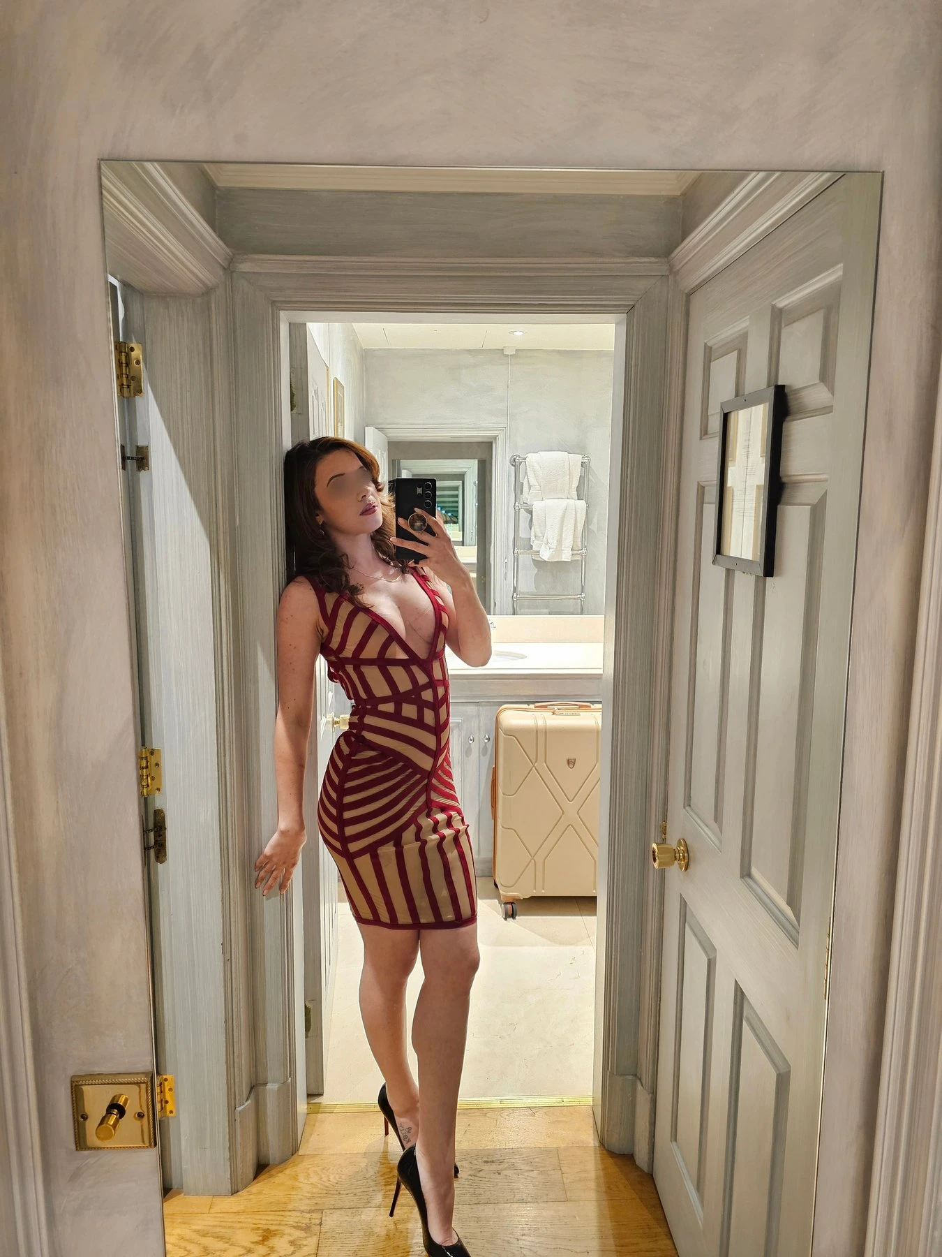 Angelina Harlow – British escort in Mumbai — 11 / 13