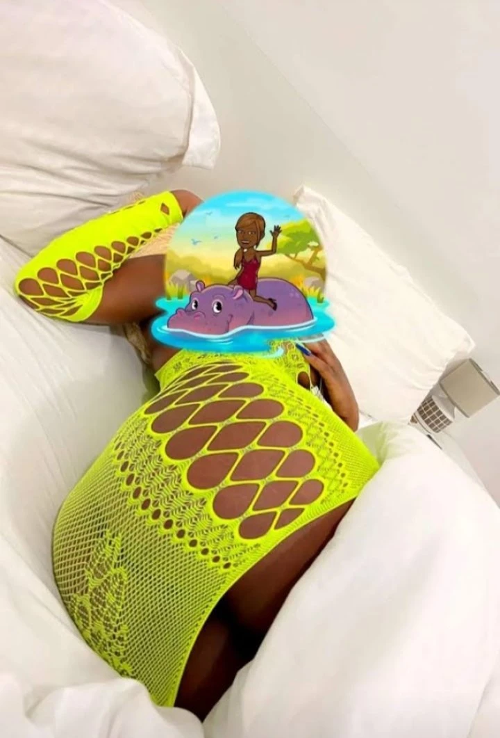 Nicky – South African escort in Noida — 2 / 4