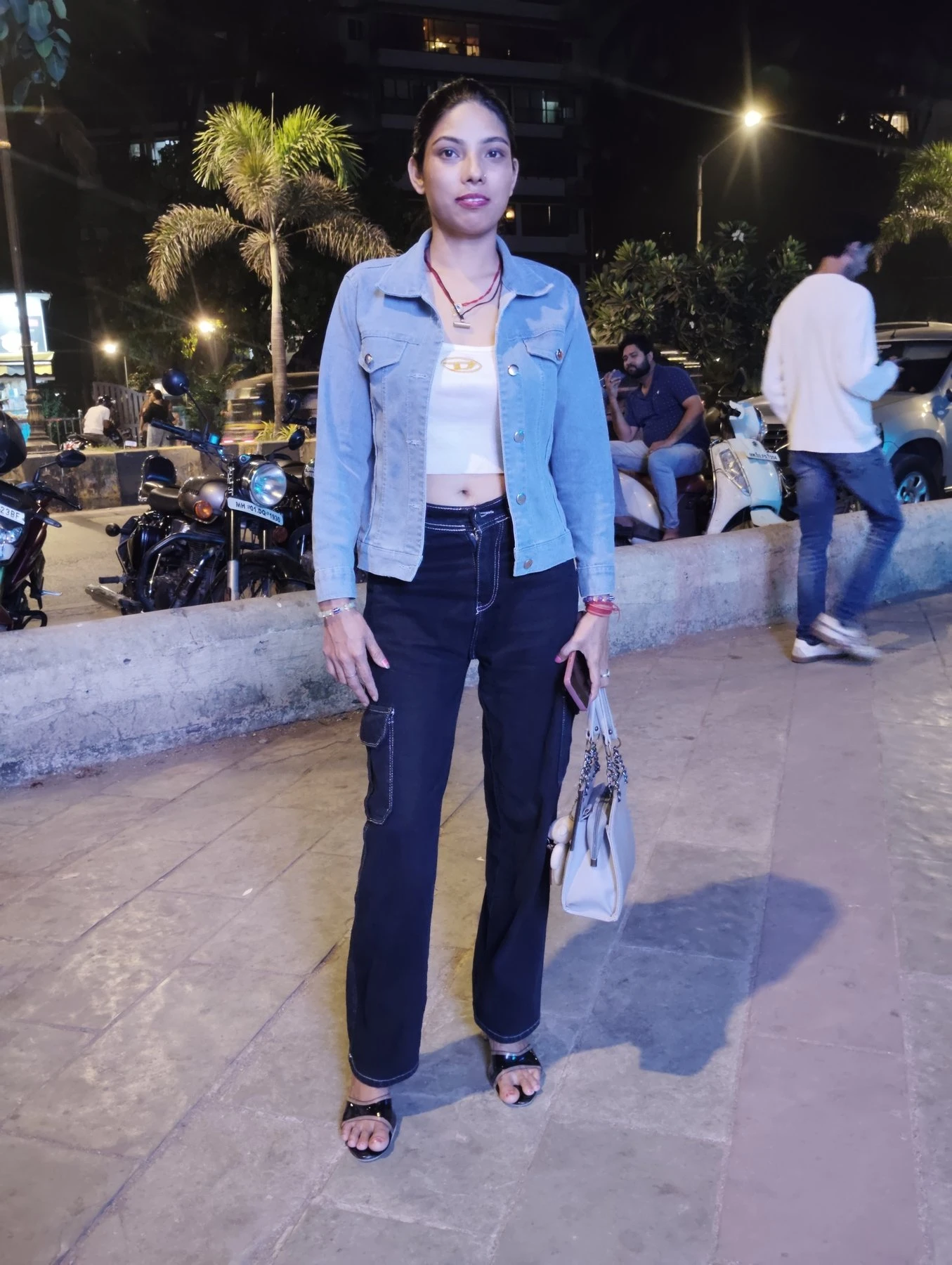Simarn Real Meet & Cam – Indian escort in Mumbai — 2 / 3