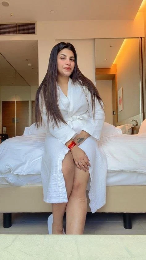 Curvy & Natural Gfe Domination, Spanking – Indian escort in Hyderabad — 4 / 6