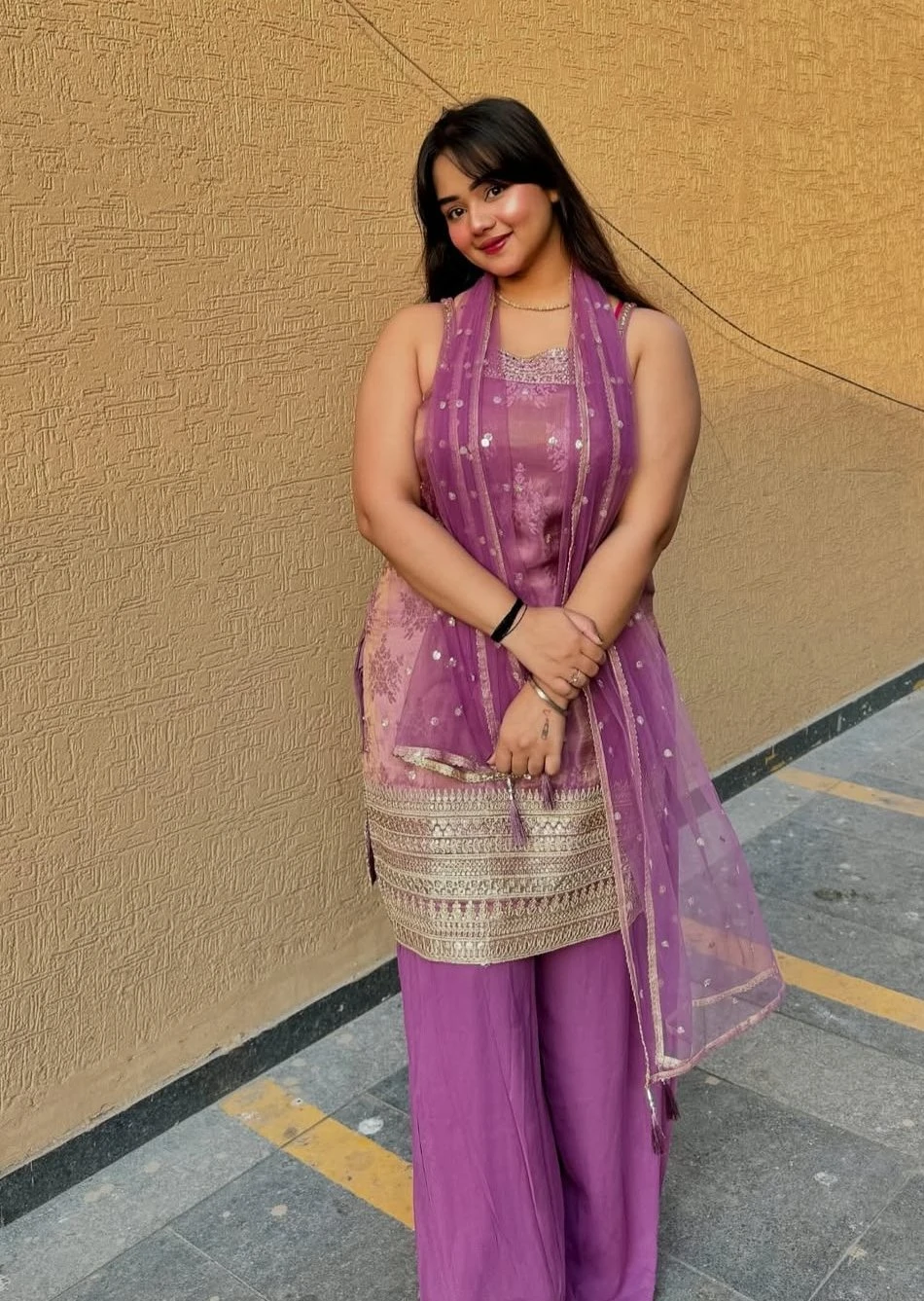 Anamika – Indian escort in Pune — 2 / 3