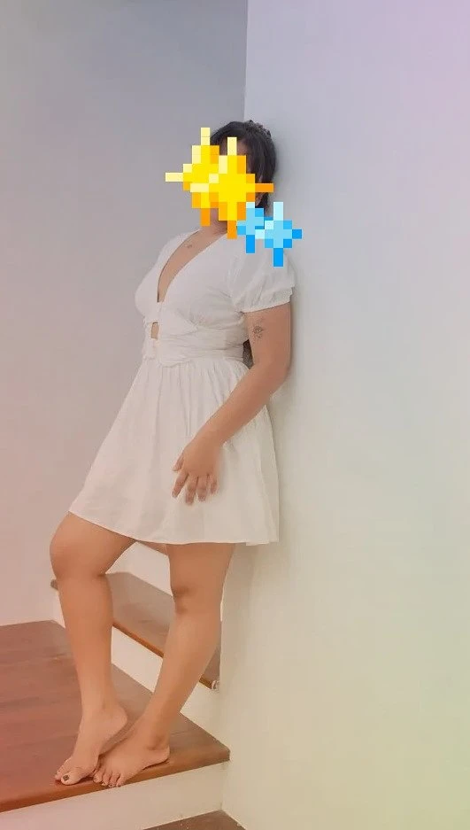 Chamathka young girl .[ 21 ] – Sri Lankan escort in Colombo — 4 / 15