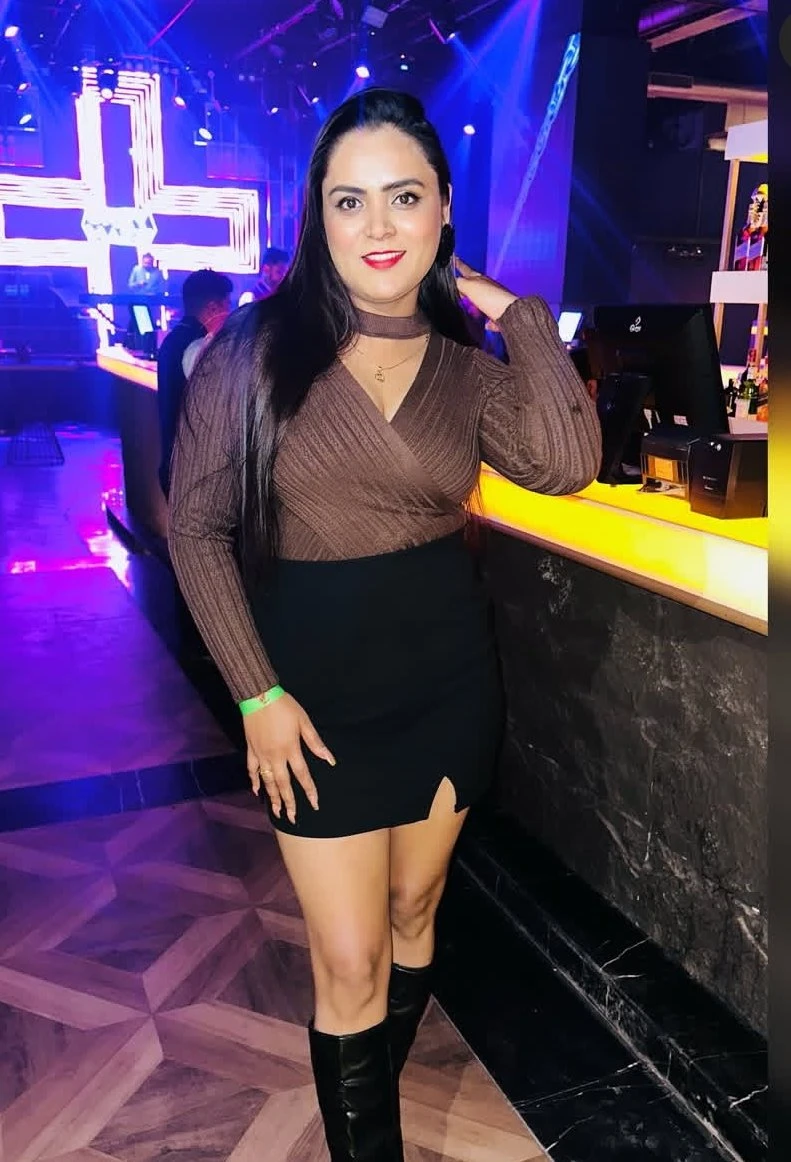 Gaytri – Indian escort in Kolkata — 2 / 4
