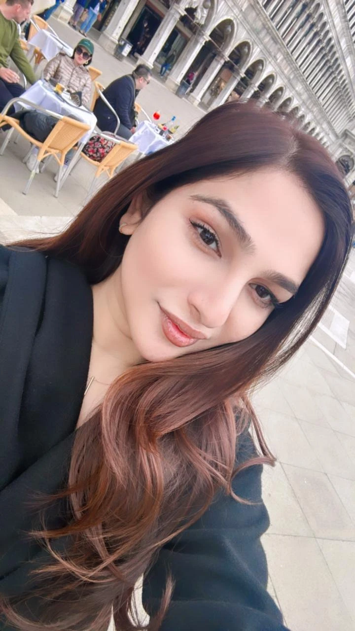 Miss Sneha – Indian escort in Pune — 6 / 31