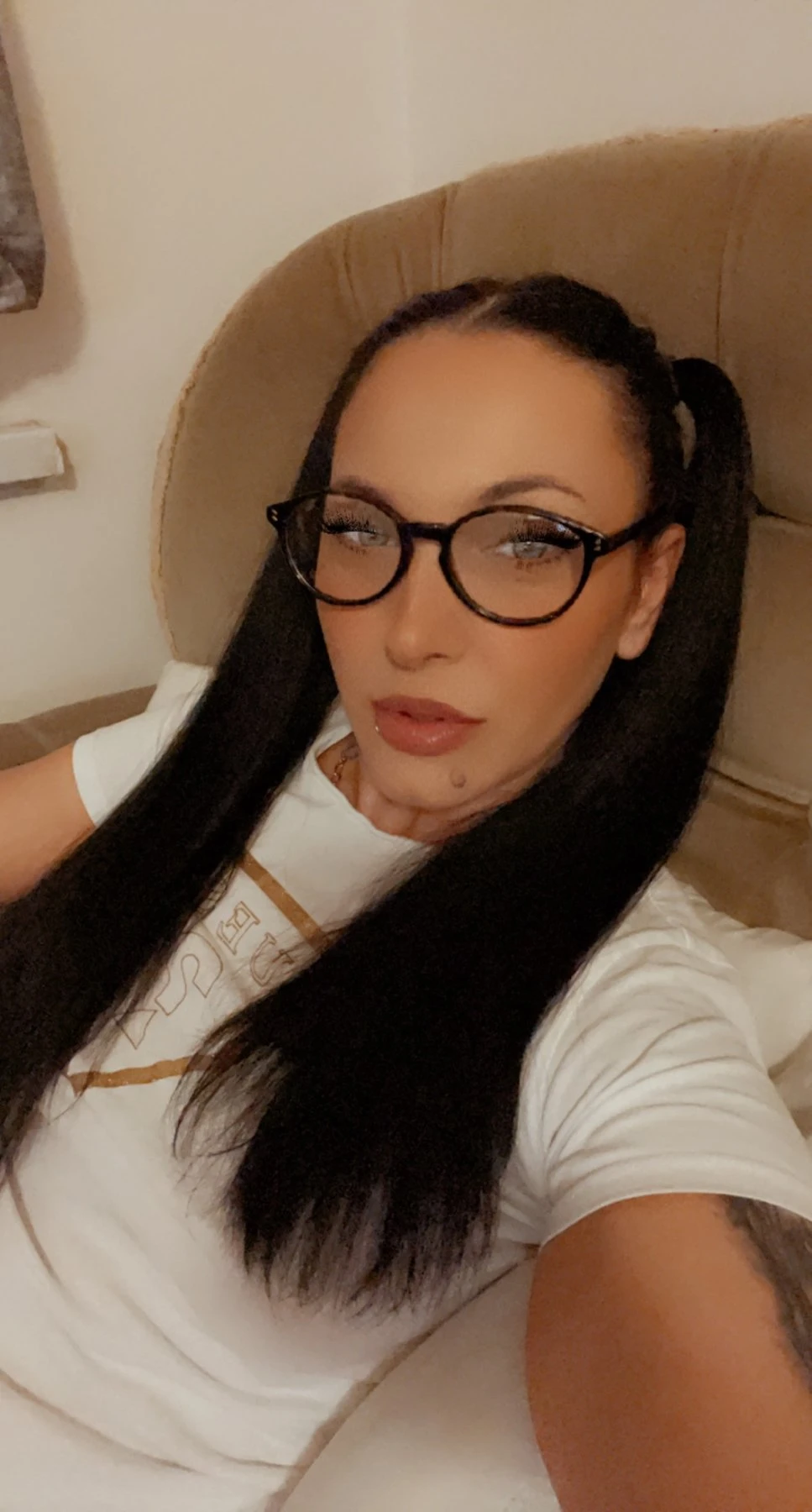 Aida – Romanian escort in Bucharest — 3 / 8
