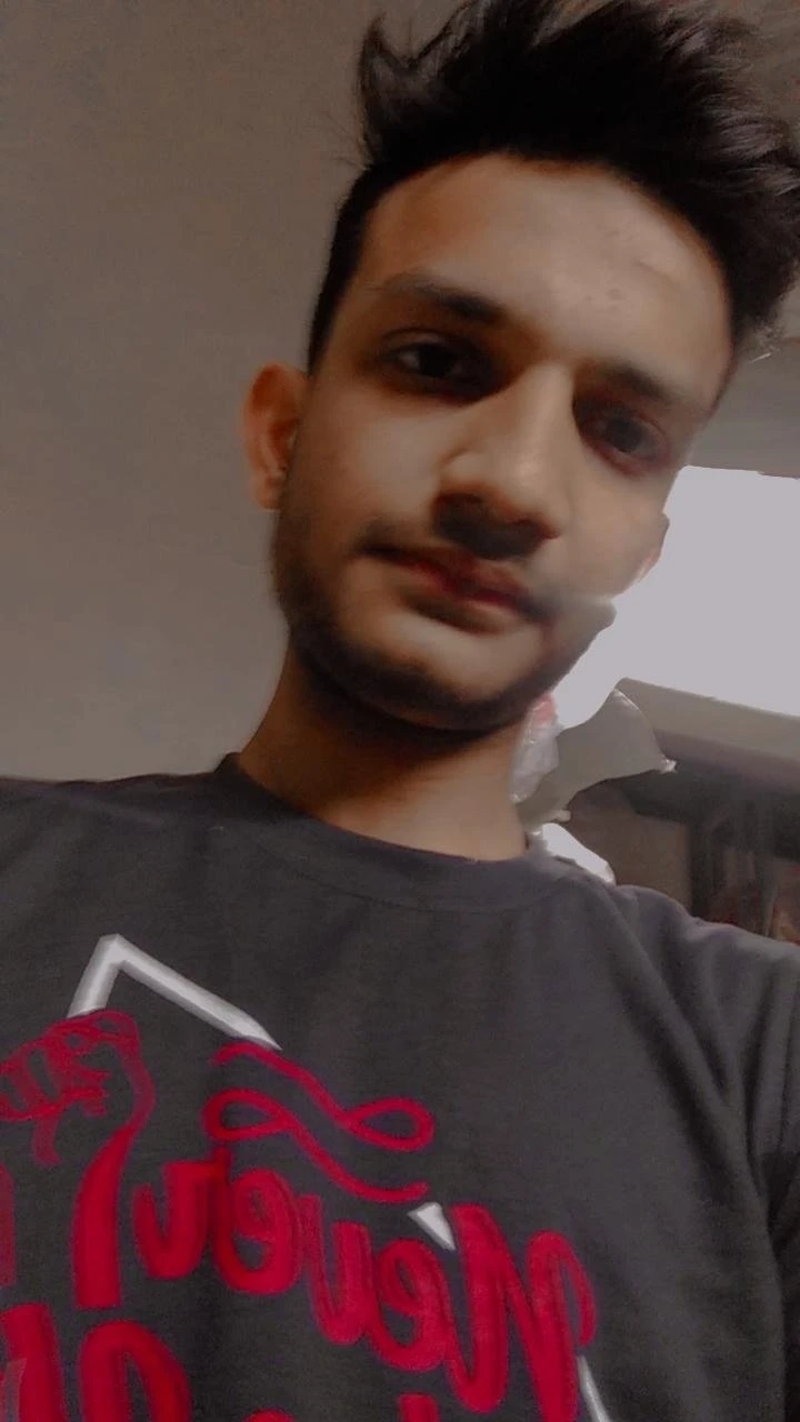 Dashrath rajput – Indian escort in Mumbai — 1 / 4