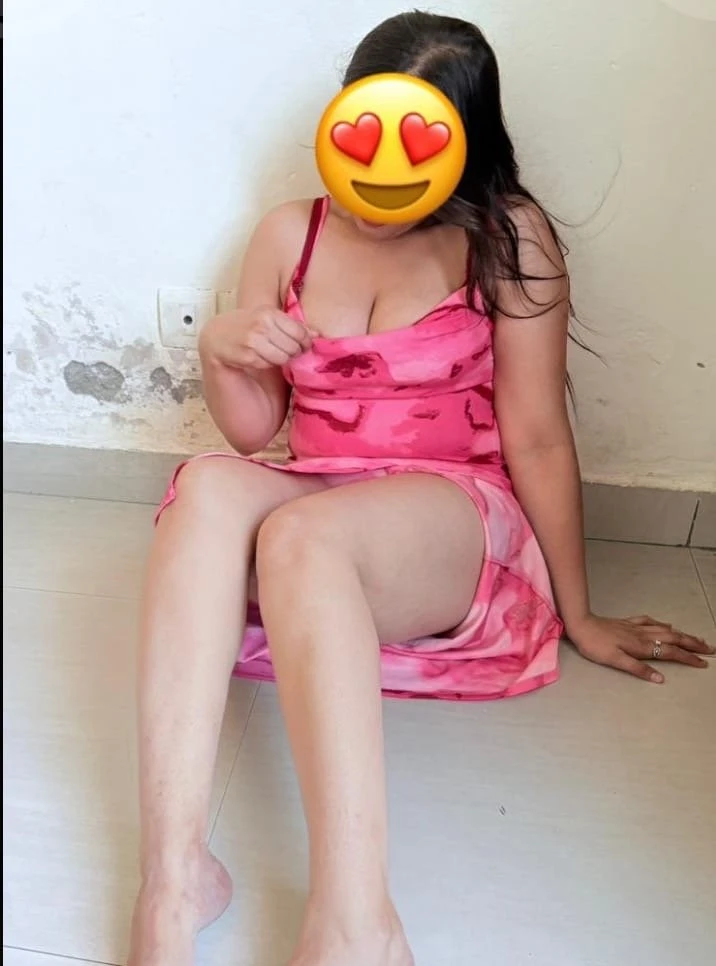 Anamika – Indian escort in Noida — 3 / 4