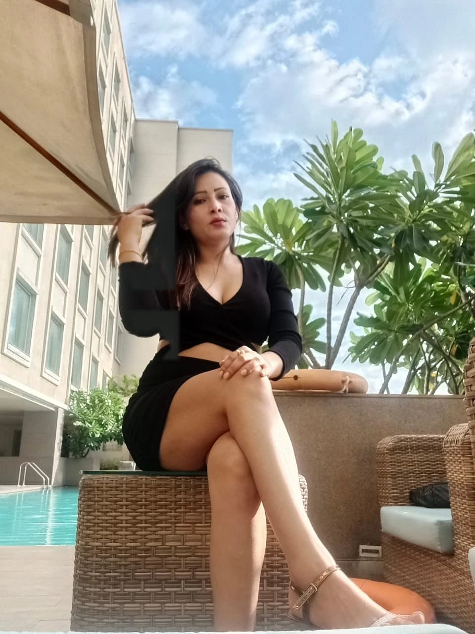 Neha Sexy & Friendly Cash on Arrival – Indian escort in Mumbai — 1 / 4