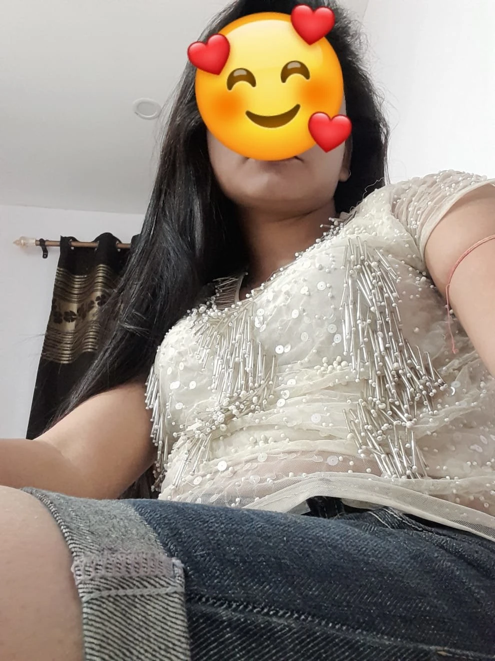 I Am Kirti real meet & cam session – Indian escort in New Delhi — 3 / 5