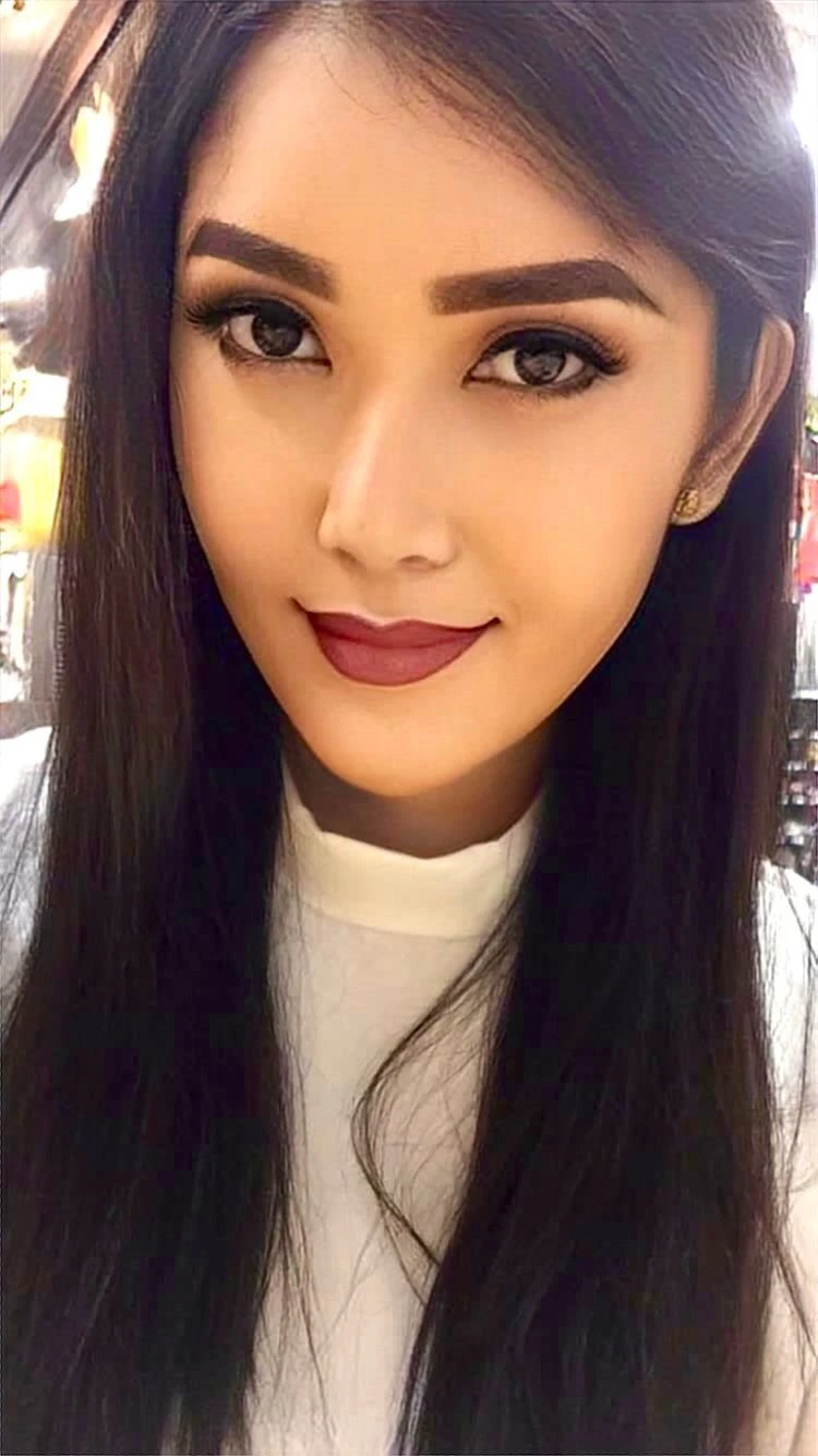 LAST DAY – Kazakhstani escort in New Delhi — 3 / 15