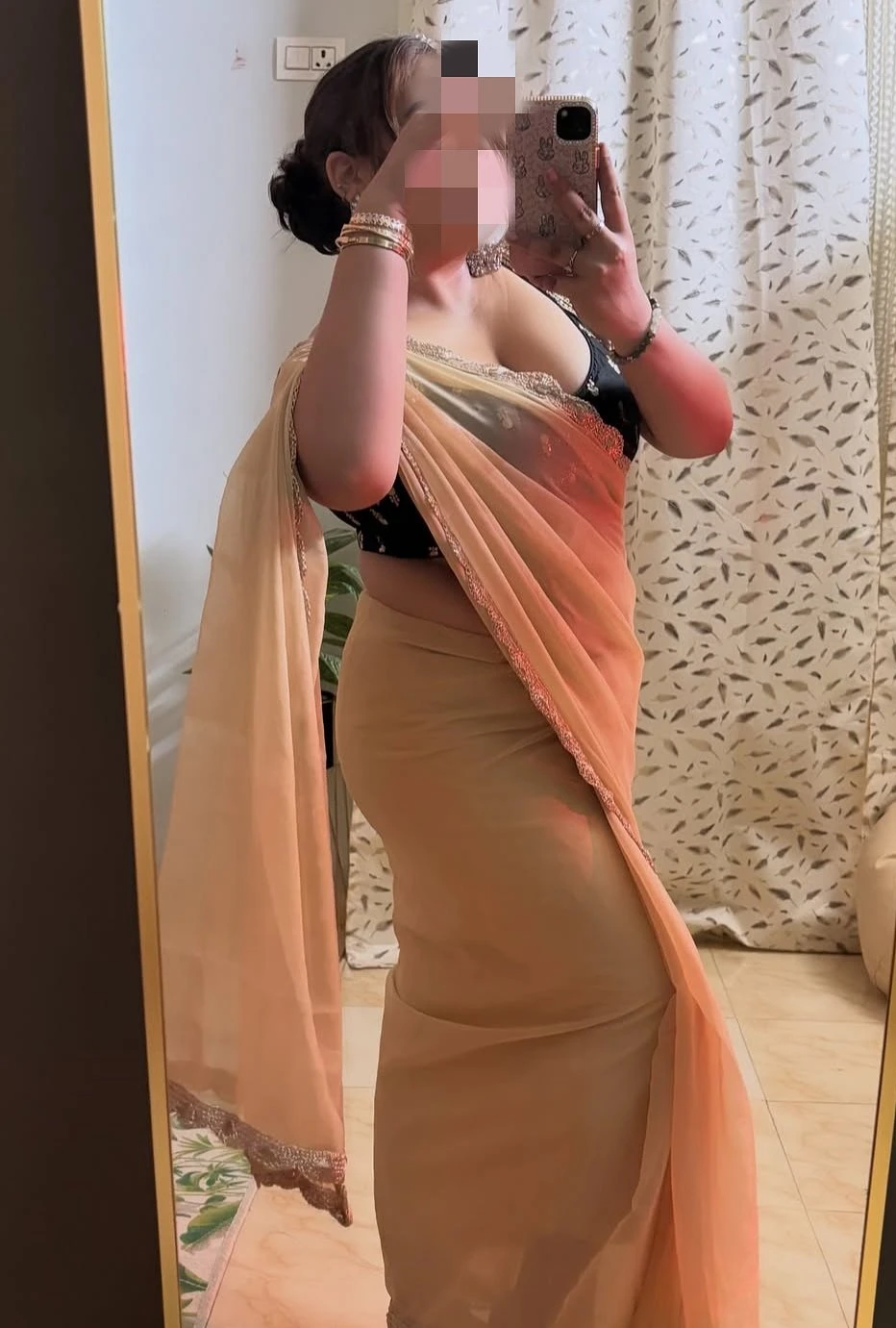 Cam bhabhi... – Indian escort in Mangalore — 2 / 3