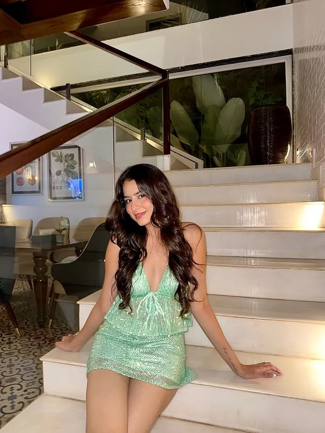 Divya – Indian escort in Pune — 2 / 7