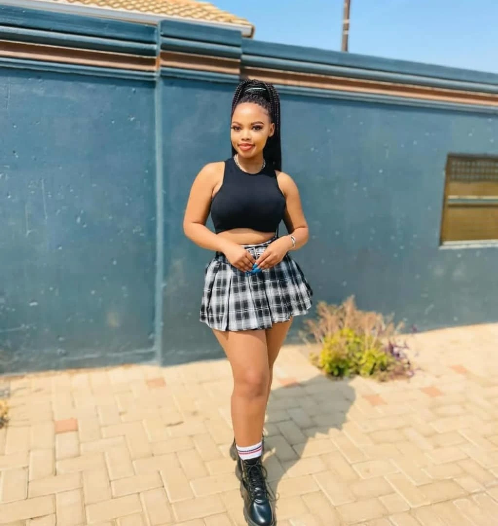 Barbie Doll – Rwandan escort in Visakhapatnam — 6 / 7