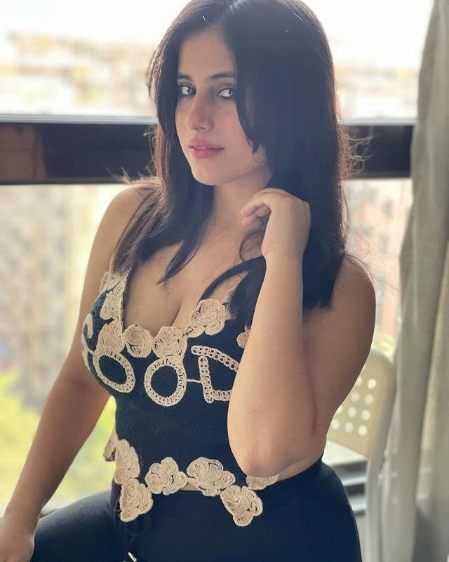 Premium High Profile Real Gfe – Indonesian escort in Hyderabad — 1 / 3