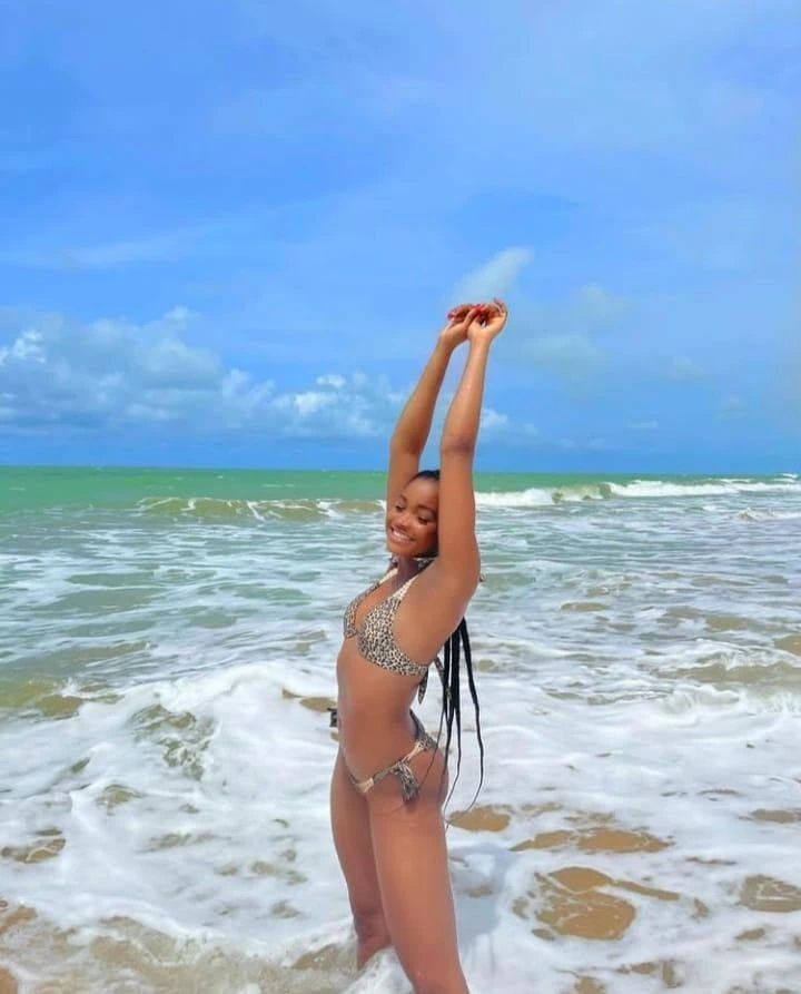 Bella – South African escort in Beirut — 5 / 7
