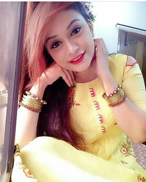 Noor Butt – Pakistani escort in Karāchi — 6 / 13