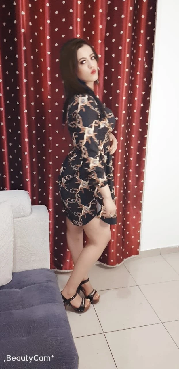 Hot Chick – escort in Mumbai — 2 / 5
