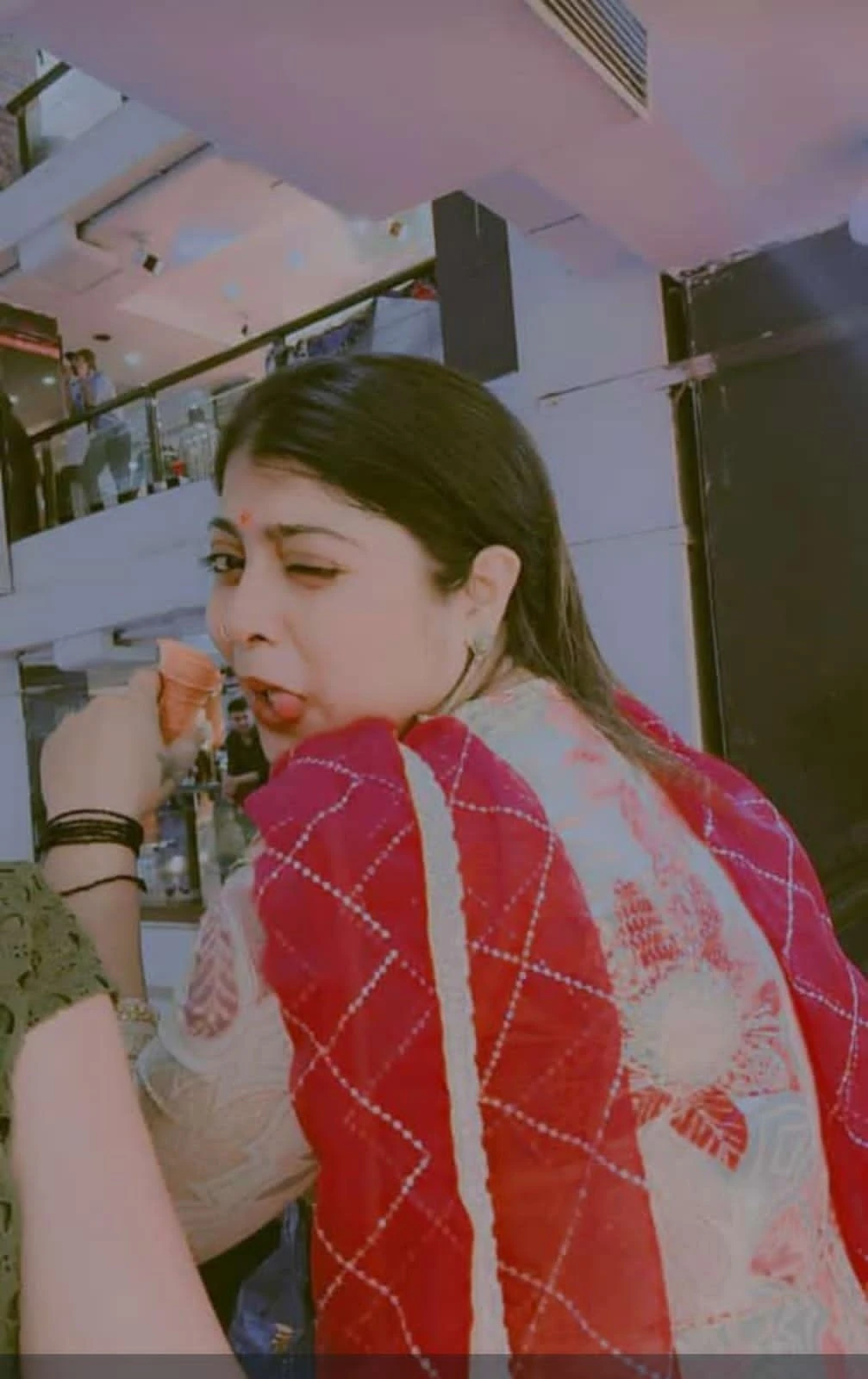 AVOID SCAMMER NO ADVANCE BOOKING GENUINE – Indian escort in Hyderabad — 4 / 5