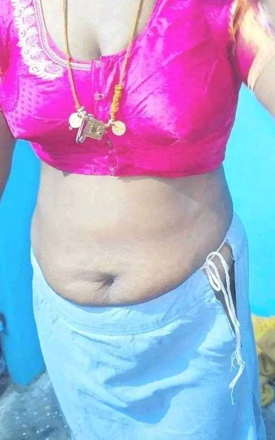 Andheri East – escort in Mumbai — 1 / 5