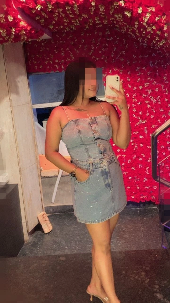 Shweta – Indian escort in Kolkata — 5 / 9