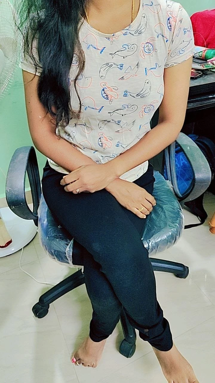Dhivya V Chennai Tamil cam & Real meet – Indian adult performer in Chennai — 3 / 6