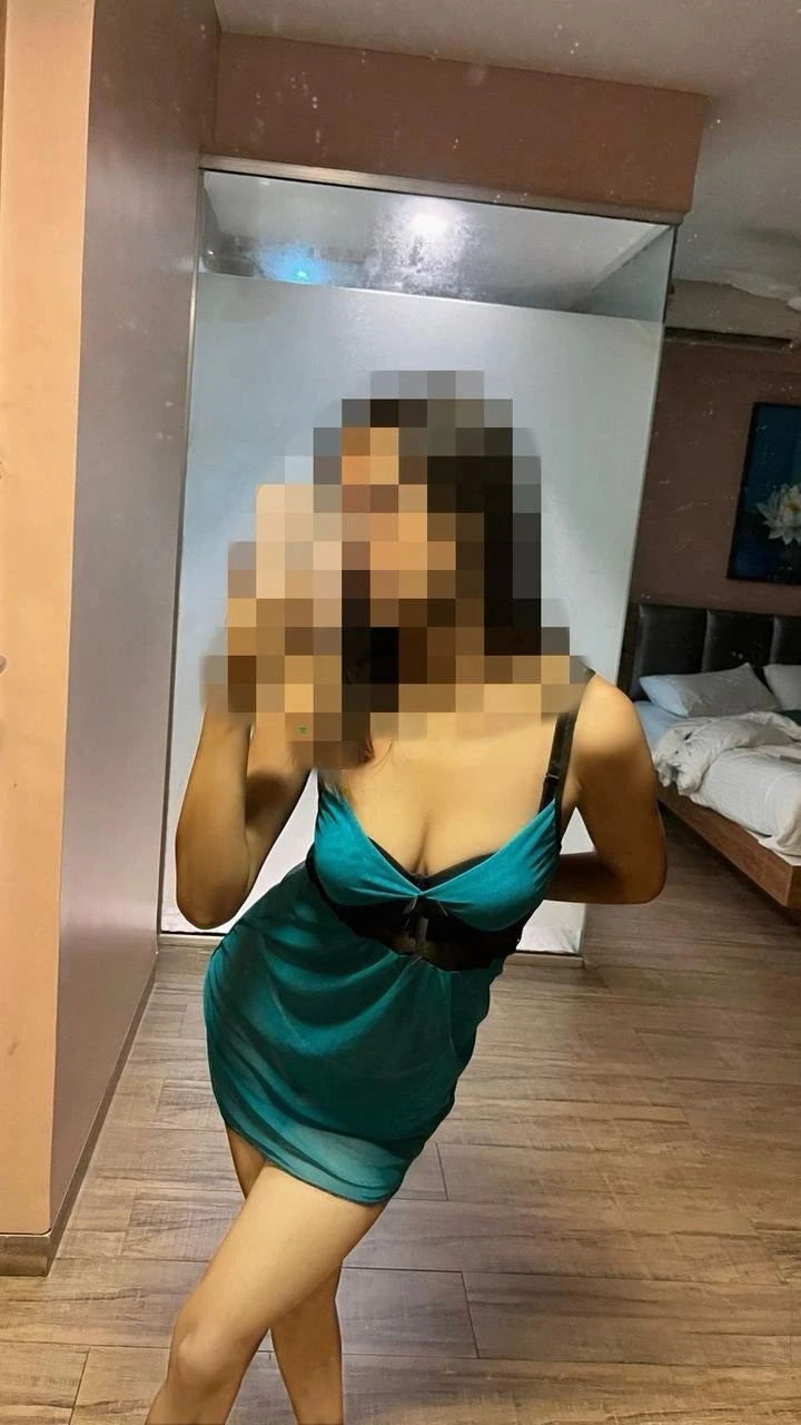 JASMINE ( REAL MEET )🦋 – Indian escort in Mumbai — 6 / 18
