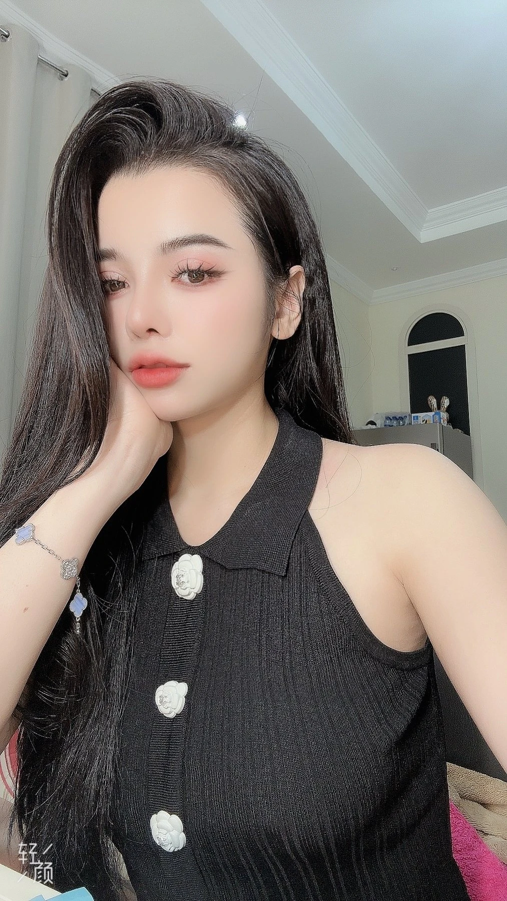 Linh Colombo – Vietnamese escort in Colombo — 2 / 8