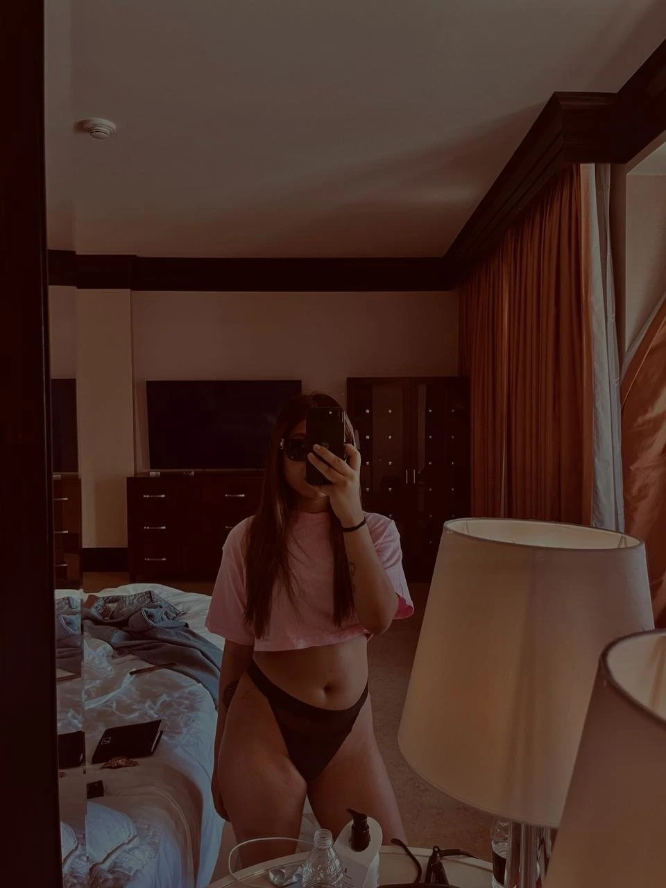 Manvika – Indian escort in Mumbai — 4 / 5