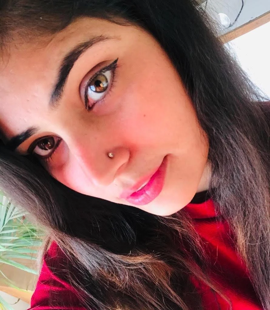 Shivaani Available For Incalls – Indian escort in New Delhi — 3 / 5