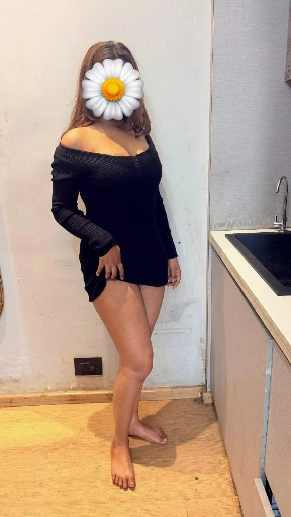 Rinki (Cam & Meet ) – Indian escort in New Delhi — 7 / 9